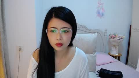 rachelwatts online show from May 24, 2026, 10:53 am