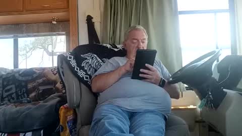 Radioman for fun online show from April 21, 2026, 7:06 pm