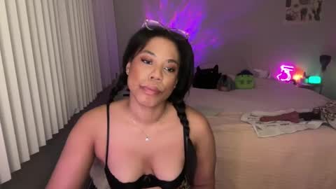 RaeWerks online show from October 4, 2025, 2:42 am