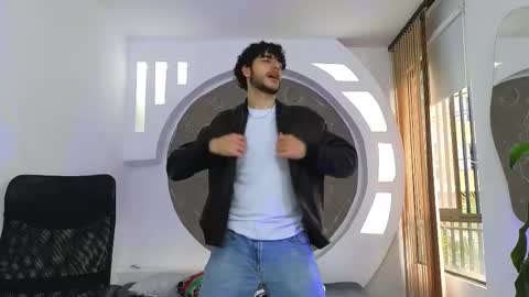 R A F A E L online show from September 18, 2025, 9:17 pm