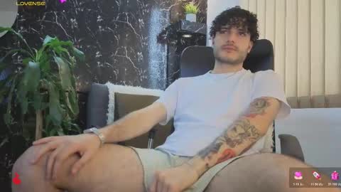 R A F A E L online show from January 13, 2026, 9:09 pm