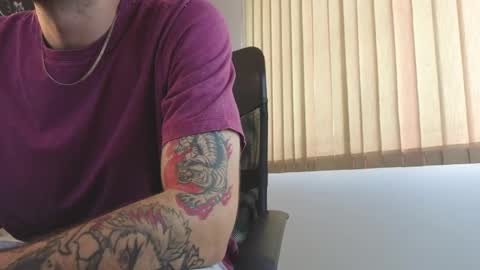 R A F A E L online show from April 15, 2026, 8:42 pm