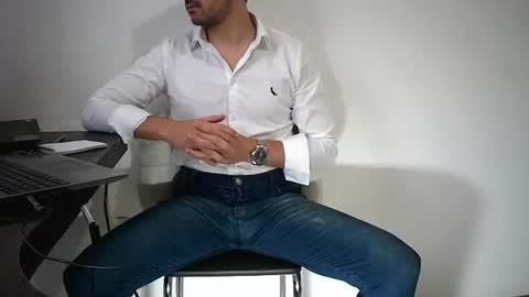 Snapshot of rafaelssk chatting on May 2, 2026, 10:31 am elenacam online show from May 2, 2026, 10:31 am