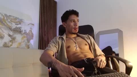 IG online show from February 21, 2025, 5:02 am