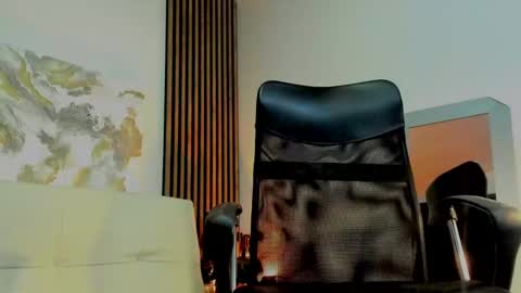 IG online show from February 23, 2025, 7:33 am