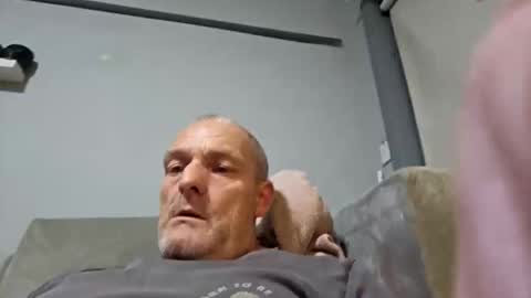 Bigthickdickinvic online show from April 19, 2026, 6:43 pm