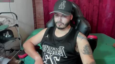 Snapshot of ragnar_lothbrok77 chatting on March 4, 2025, 11:00 pm ragnar_lothbrok77 online show from March 4, 2025, 11:00 pm