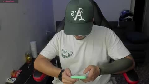ragnar_lothbrok77 online show from April 28, 2026, 3:22 am