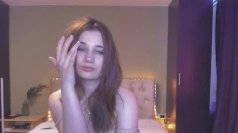 Sofie online show from May 16, 2026, 8:00 am