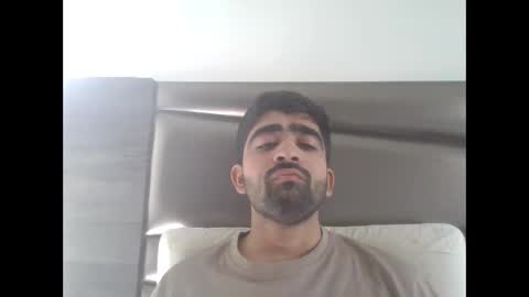 rahull11606 online show from October 10, 2025, 4:33 am