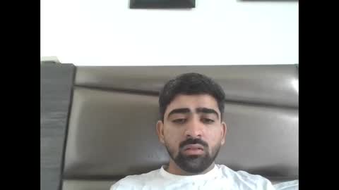 rahull11606 online show from November 30, 2025, 5:11 am