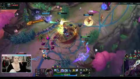 Kate online show from October 24, 2025, 10:33 am