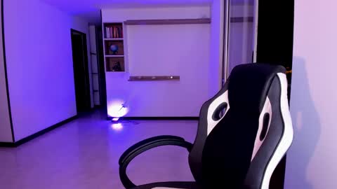 Jennyindependent model . online show from January 26, 2025, 11:50 pm