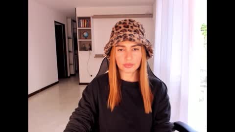 Jennyindependent model . online show from October 15, 2025, 10:21 pm