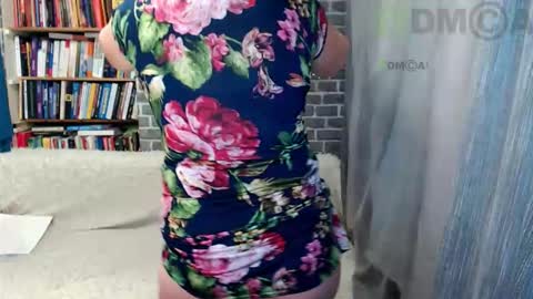 rainbowladyy online show from December 18, 2025, 2:28 am