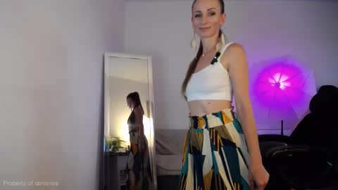 Call me Lei online show from September 24, 2025, 3:04 pm