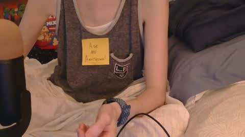Snapshot of rainydayem chatting on July 11, 2026, 3:42 am RainyDayEm online show from July 11, 2026, 3:42 am