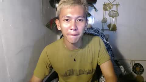 ralfhuge24 online show from April 4, 2026, 9:51 am