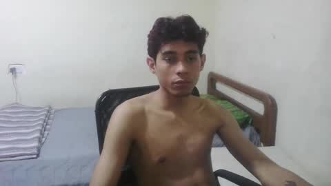Snapshot of rami_hot0 chatting on May 7, 2026, 3:39 pm rami_hot0 online show from May 7, 2026, 3:39 pm