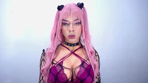 RamonaSmit online show from April 10, 2026, 8:24 pm