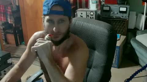 Snapshot of randalltotazz chatting on July 17, 2026, 10:58 pm Randall online show from July 17, 2026, 10:58 pm