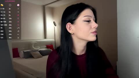 Luna online show from February 12, 2026, 5:41 pm