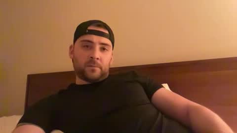 randomdude5950 online show from February 2, 2026, 5:06 am