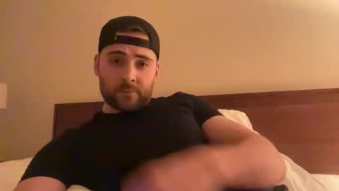 randomdude5950 online show from February 9, 2026, 4:16 am