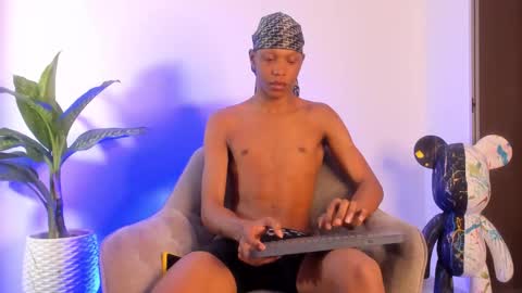 randy_connor9 online show from October 10, 2025, 11:15 pm