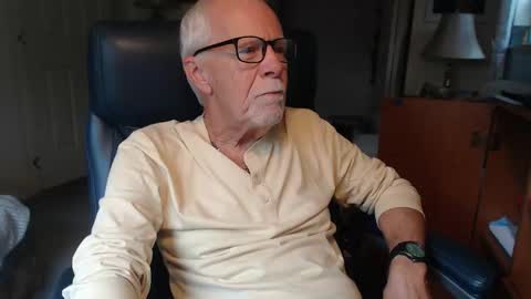 ranger1001 online show from October 15, 2025, 7:36 pm