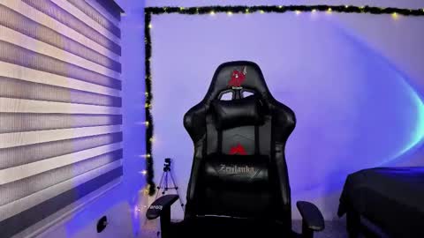 Jonas online show from February 12, 2026, 4:24 pm