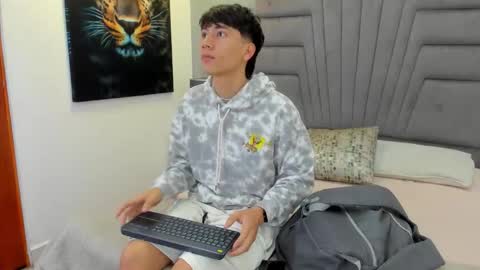 Raphael Nyon online show from February 25, 2026, 11:31 am