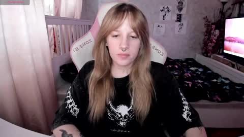 Snapshot of rapunzel_cute chatting on May 12, 2026, 1:30 pm Rapunzel online show from May 12, 2026, 1:30 pm