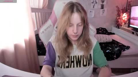 Snapshot of rapunzel_cute chatting on June 9, 2026, 1:12 pm Rapunzel online show from June 9, 2026, 1:12 pm