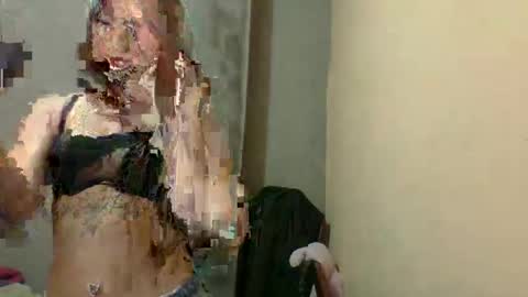 raquel2411 online show from February 25, 2026, 2:10 am