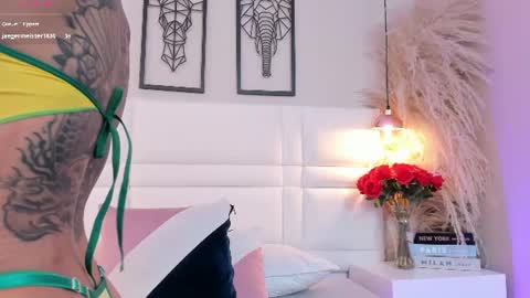 Snapshot of raquelhyde_ chatting on June 13, 2026, 7:23 pm raquel Hyde online show from June 13, 2026, 7:23 pm