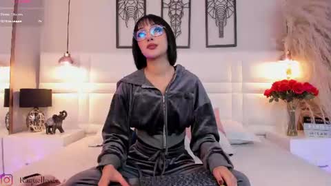 Snapshot of raquelhyde_ chatting on June 21, 2026, 12:30 pm raquel Hyde online show from June 21, 2026, 12:30 pm