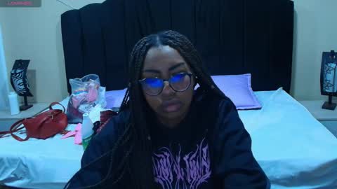 Raquel online show from November 23, 2025, 11:32 am