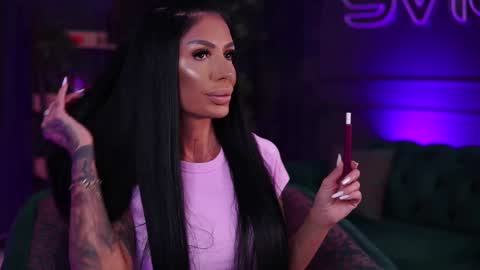 Raquelle online show from December 15, 2024, 7:10 pm