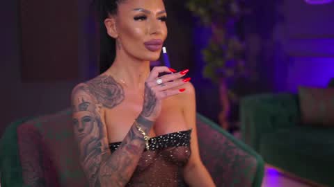 Raquelle online show from December 29, 2024, 10:14 pm