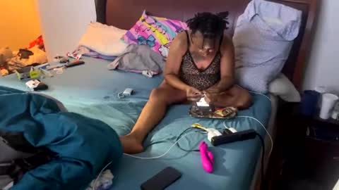 rarity1031 online show from April 22, 2026, 12:13 am