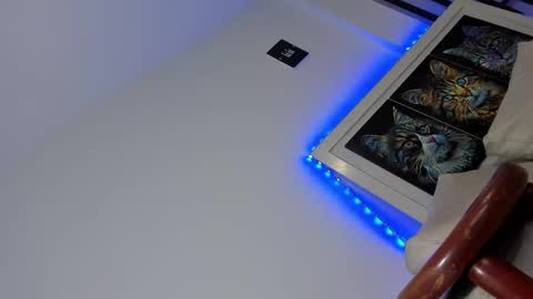 thalia online show from November 15, 2025, 9:50 am