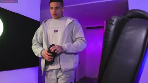 rausch77 online show from February 6, 2025, 7:02 am