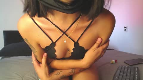 Snapshot of raven06_ chatting on December 25, 2024, 6:09 pm Raven online show from December 25, 2024, 6:09 pm