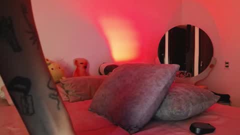 Snapshot of raven06_ chatting on March 11, 2025, 1:48 am Raven online show from March 11, 2025, 1:48 am