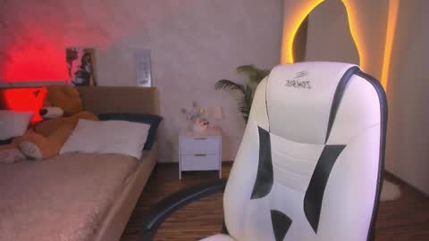 Raven online show from April 21, 2026, 1:50 pm