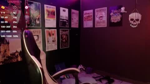 Snapshot of raven_darkk chatting on June 11, 2026, 9:02 pm Raven online show from June 11, 2026, 9:02 pm