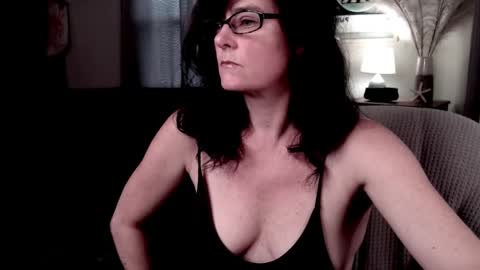  Roxanneredlight59 online show from April 19, 2026, 9:50 pm