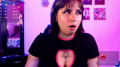 charlote rayen online show from February 10, 2025, 3:57 am