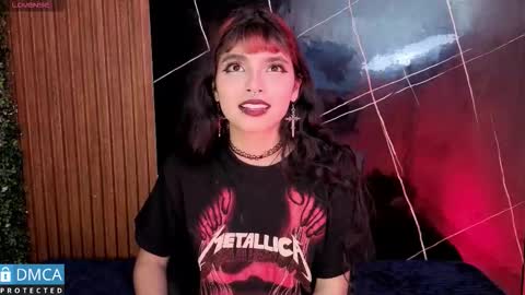 Snapshot of raven_rox_ chatting on December 1, 2025, 3:11 am raven_rox_ online show from December 1, 2025, 3:11 am